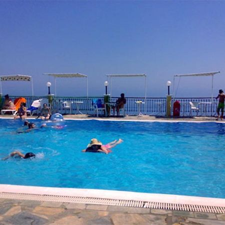 Blue Beach 아기오스니콜라우스 외부 사진