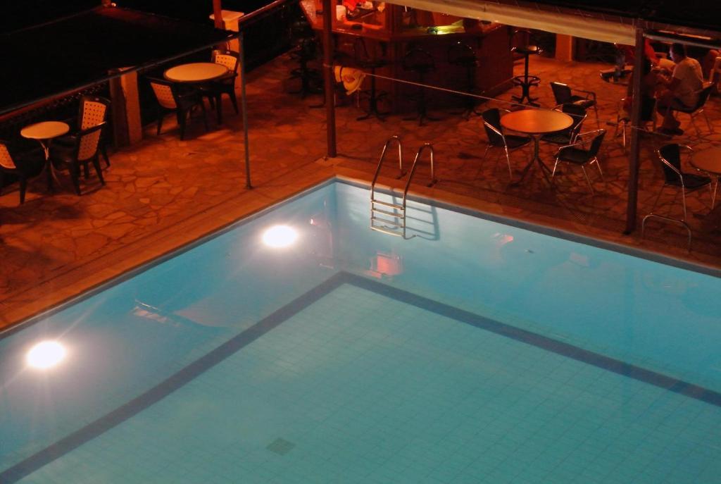 Blue Beach 아기오스니콜라우스 외부 사진